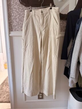 American Eagle off white cargo pants